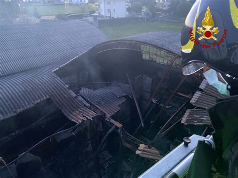 incendio manoppello scalo oggi|Manoppello: incendio in fabbrica, crolla il tetto di un。